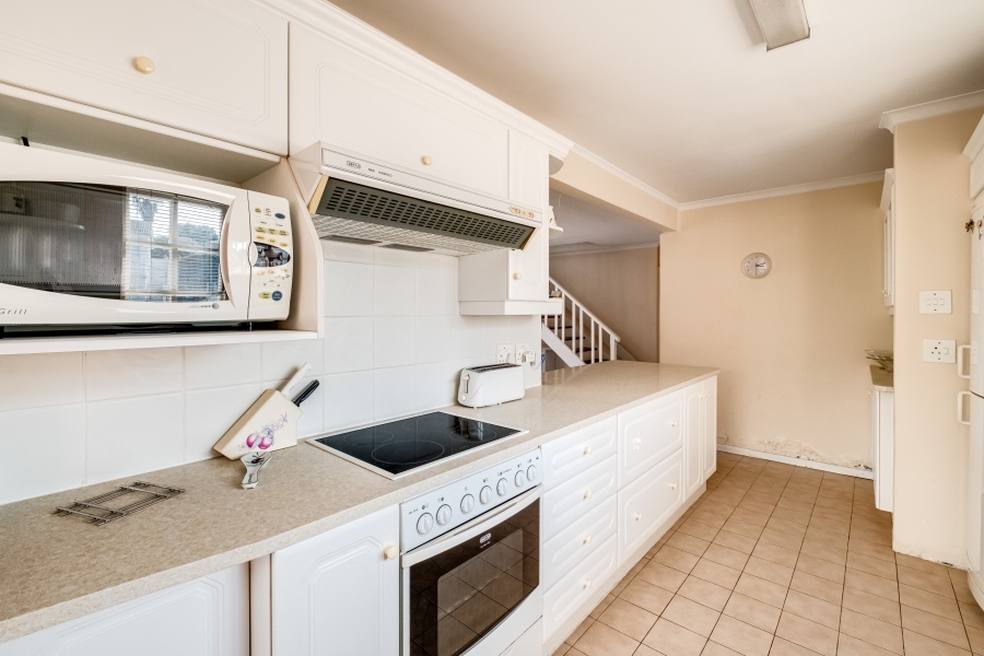 3 Bedroom Property for Sale in Flamingo Vlei Western Cape